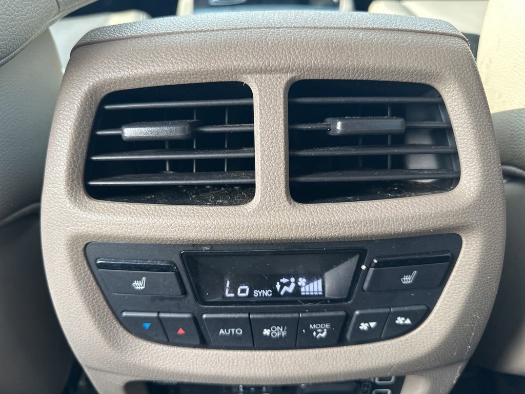 Used 2022 Honda Pilot Touring image 17