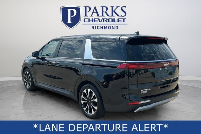 Used 2024 Kia Carnival EX FWD image 6