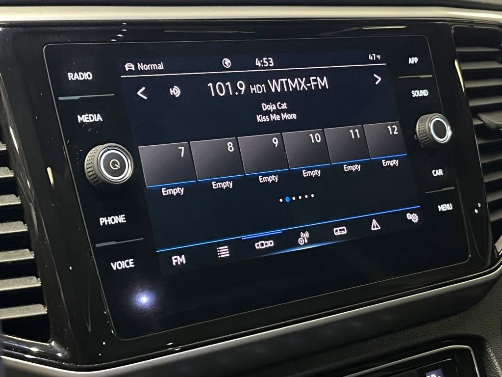 Used 2022 Volkswagen Atlas Cross Sport SE image 29