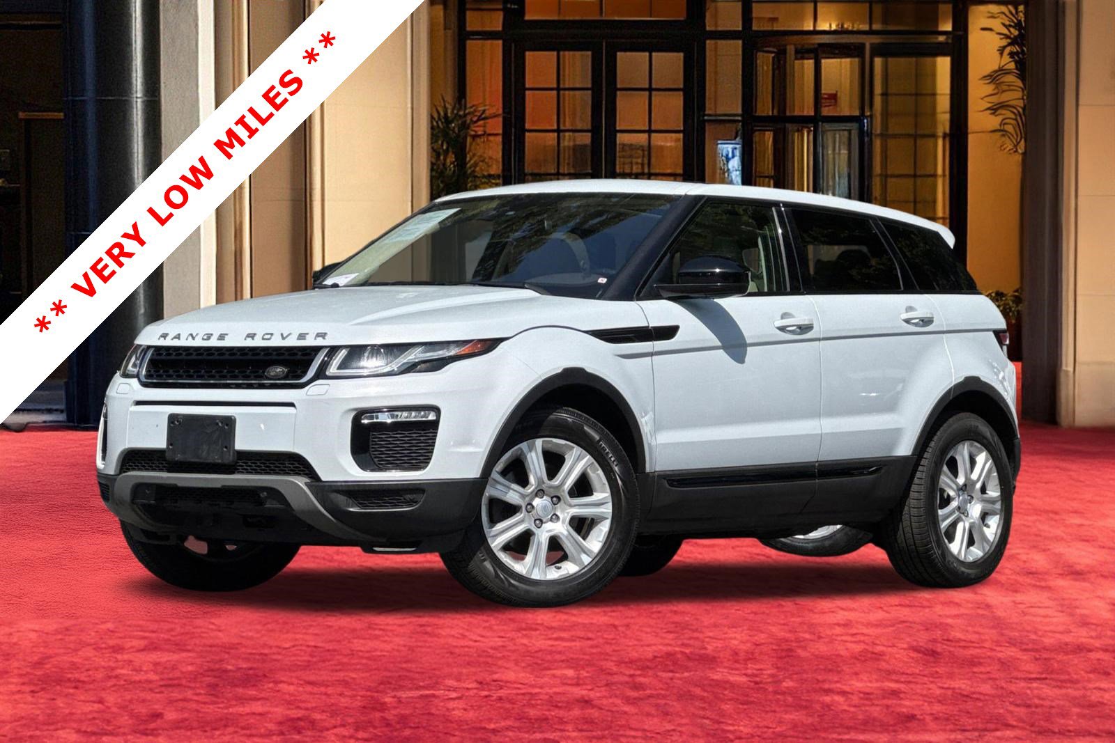 Used 2017 Land Rover Range Rover Evoque SE Premium AWD/4WD image 1