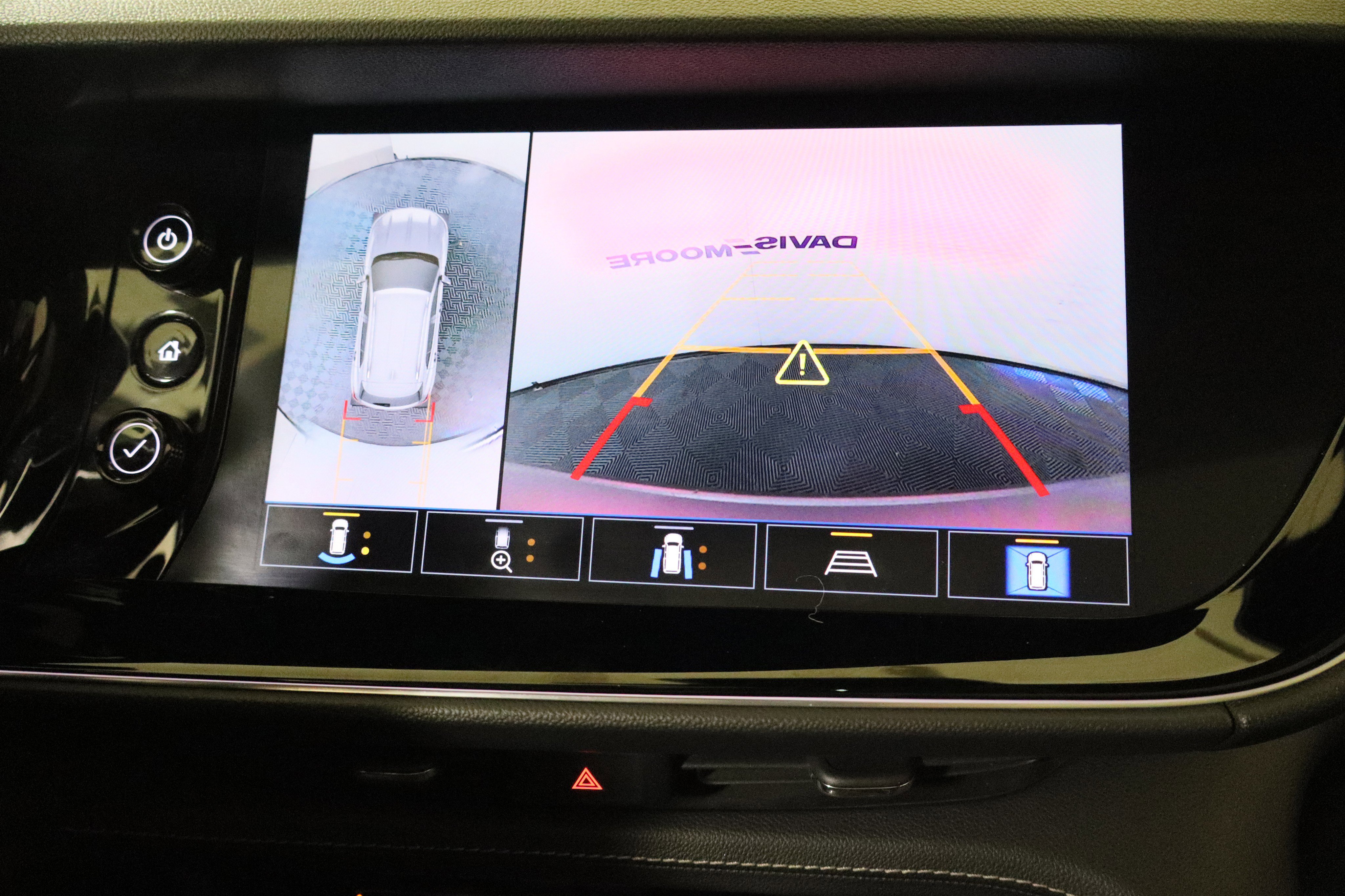 Used 2021 Buick Envision Avenir image 25