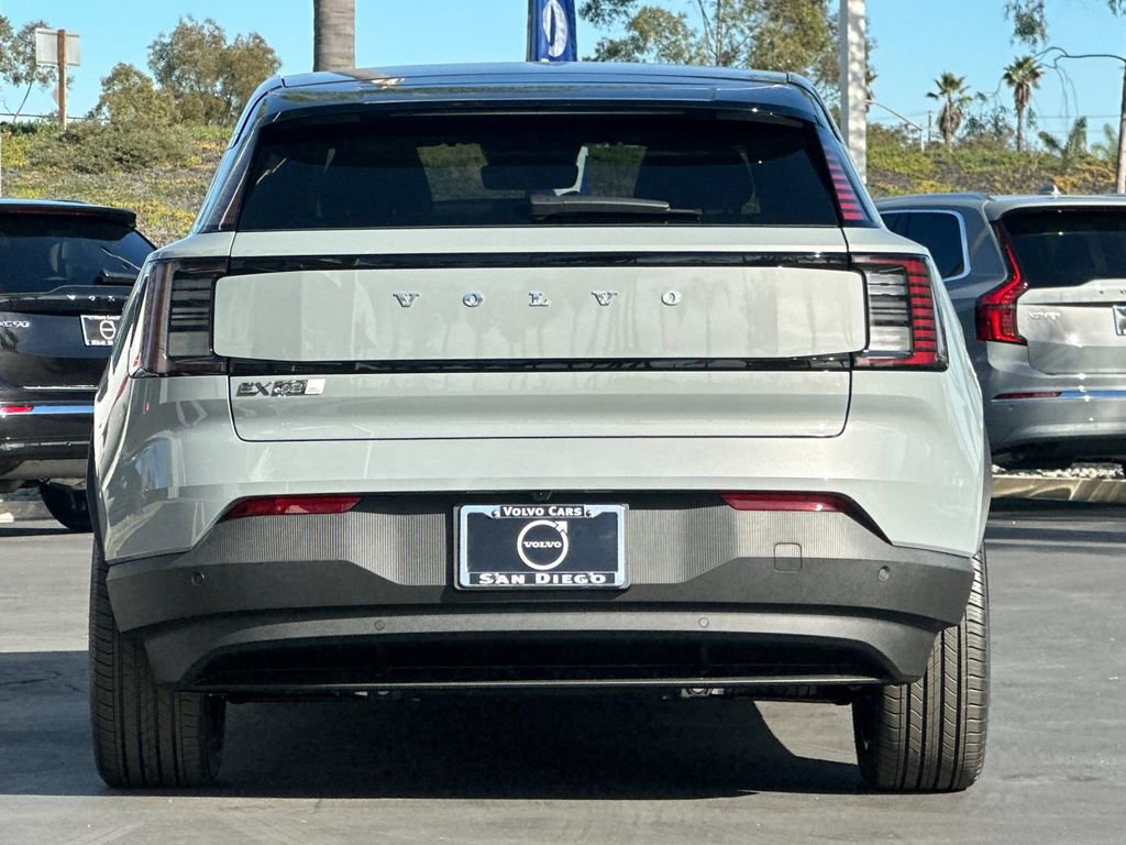New 2026 Volvo EX30 Plus w/ Climate Package image 4