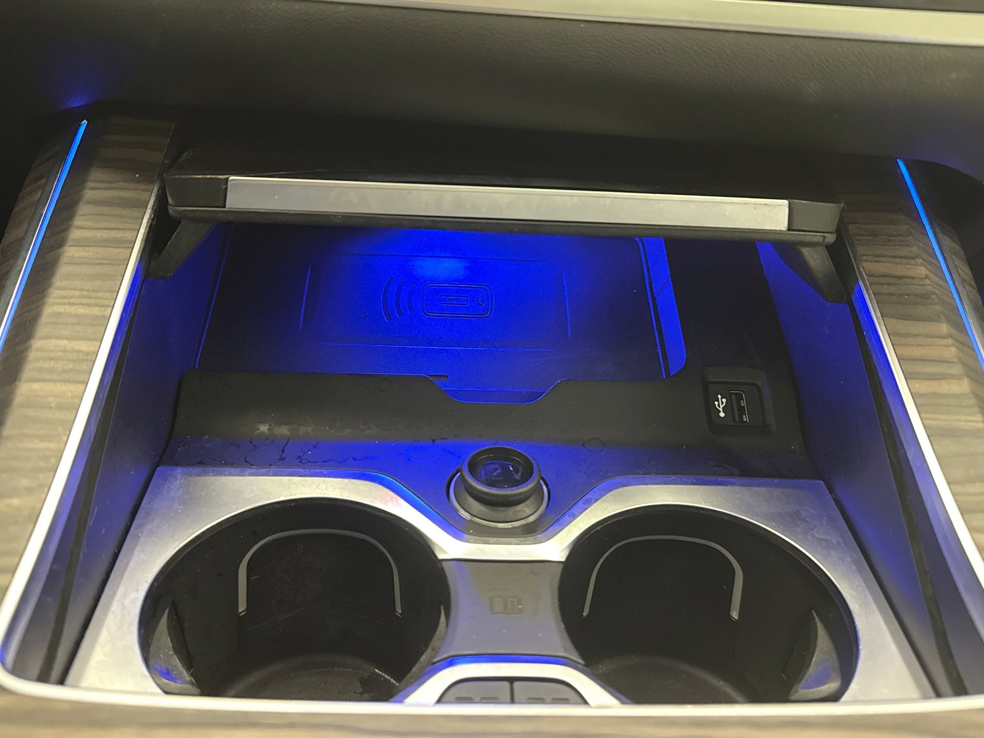 Used 2024 BMW X7 xDrive40i w/ Executive Package image 18