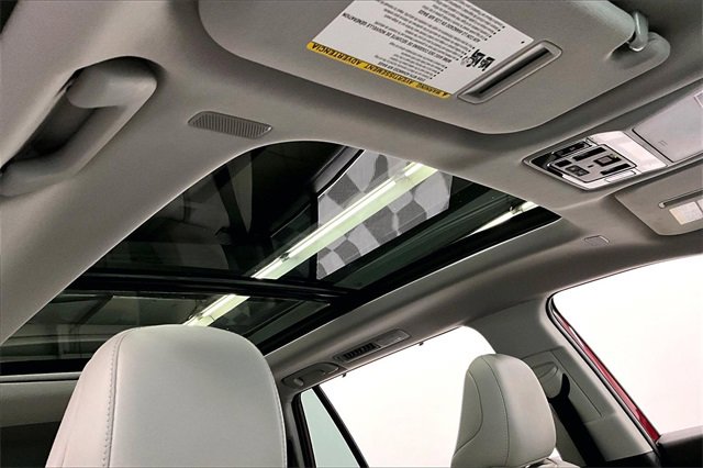 Used 2024 Toyota Grand Highlander Platinum image 17