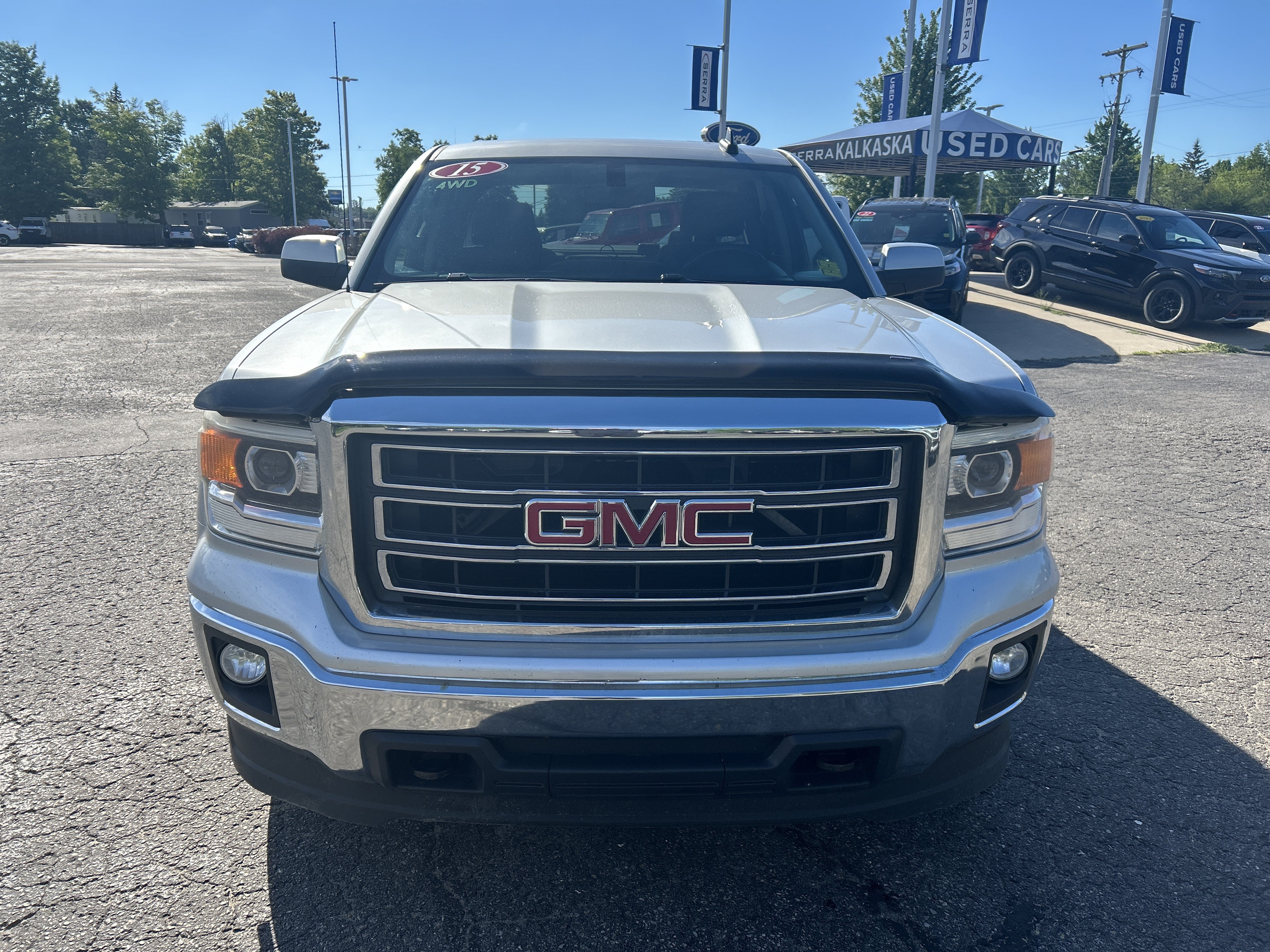 Used 2015 GMC Sierra 1500 SLE w/ SLE Value Package AWD/4WD image 9