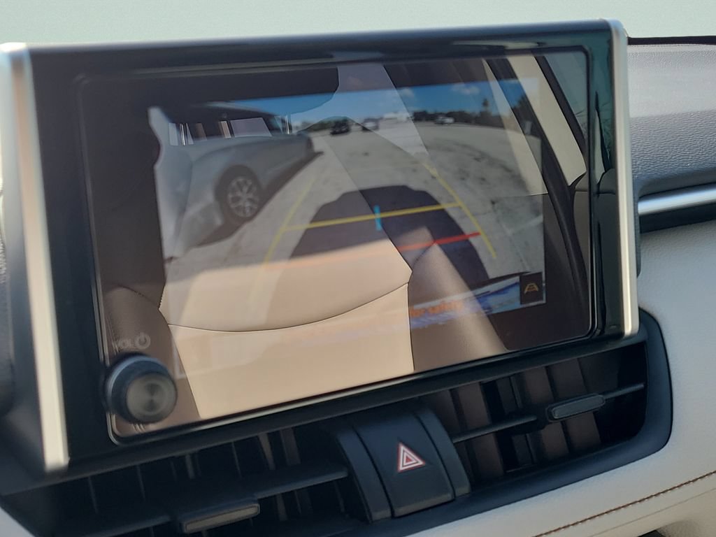 Certified 2025 Toyota RAV4 XLE AWD/4WD image 16