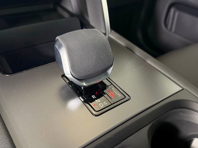 New 2025 Land Rover Discovery Sport Dynamic SE AWD/4WD image 38