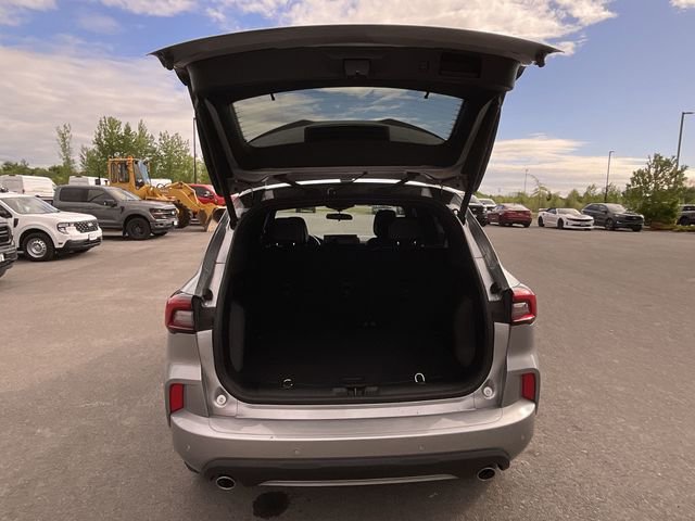 Certified 2023 Ford Escape ST-Line w/ Tech Pack #1 AWD/4WD image 24