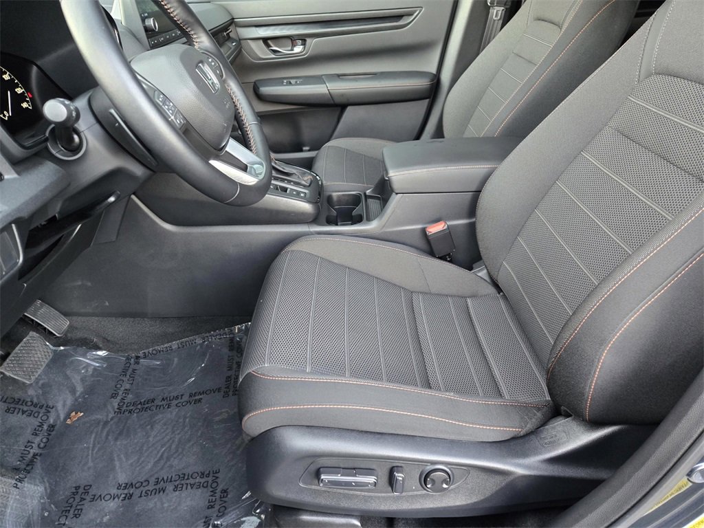 Used 2025 Honda CR-V Sport image 26