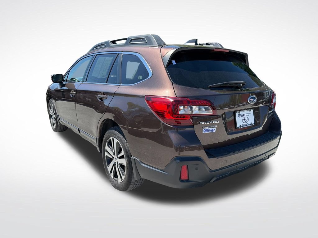 Used 2019 Subaru Outback 3.6R Limited AWD/4WD image 11
