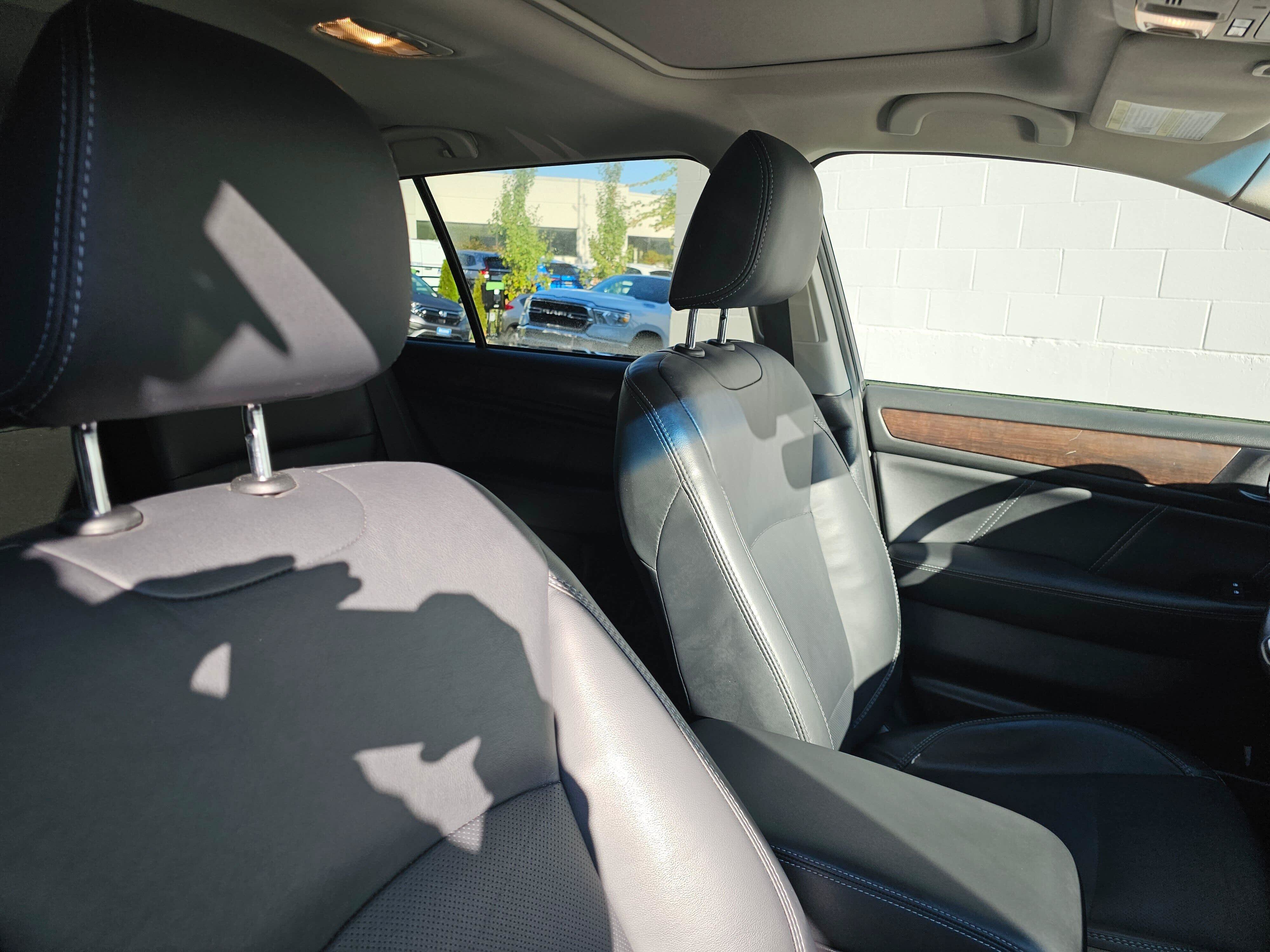Used 2019 Subaru Outback 2.5i Limited AWD/4WD image 11