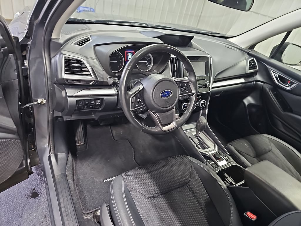 Used 2022 Subaru Forester Premium AWD/4WD image 16