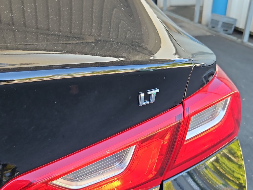 Used 2025 Chevrolet Malibu LT FWD image 28