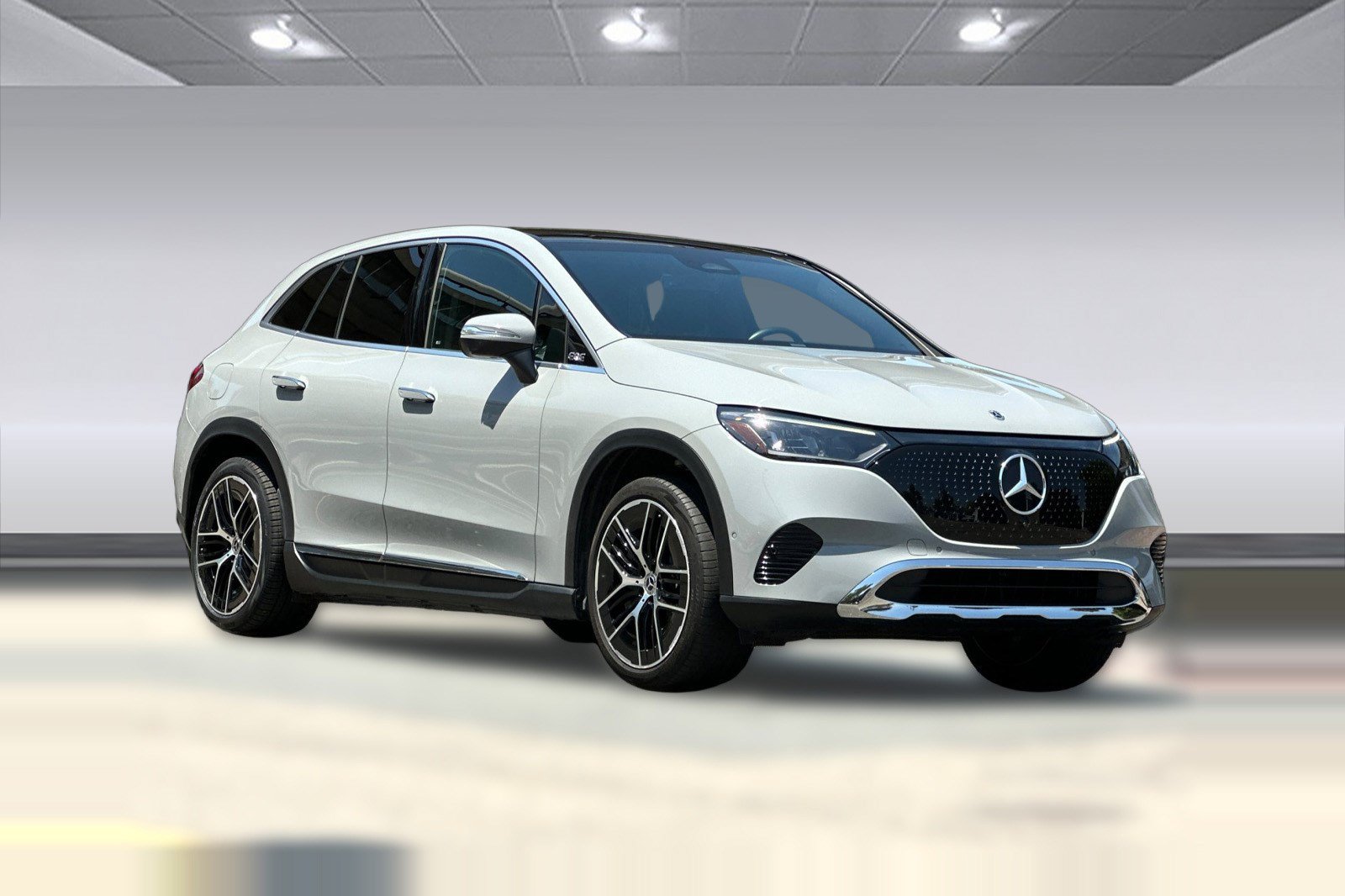 Used 2023 Mercedes-Benz EQE 350+ 4MATIC SUV image 6
