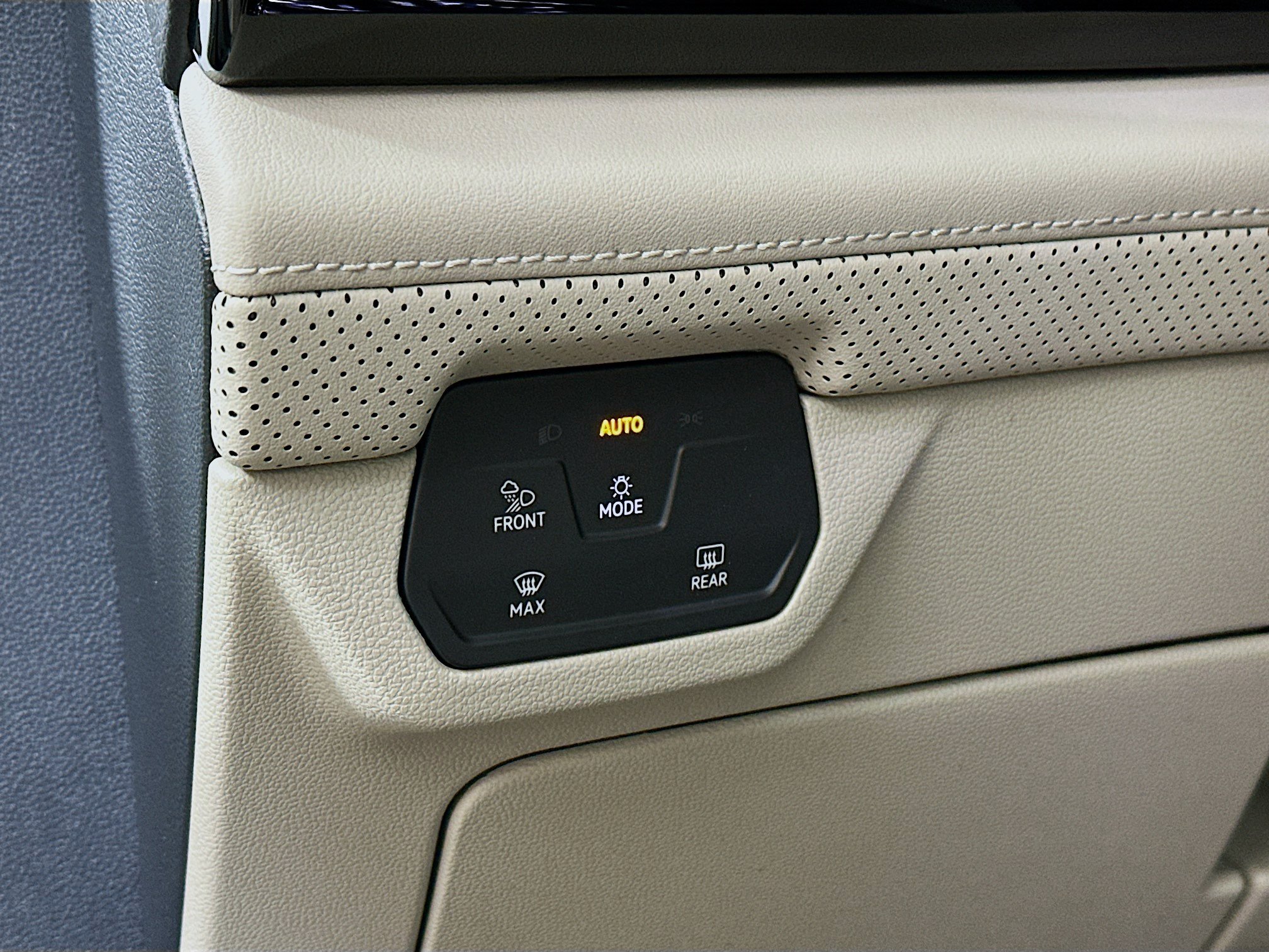 New 2026 Volkswagen Atlas SE AWD/4WD image 10