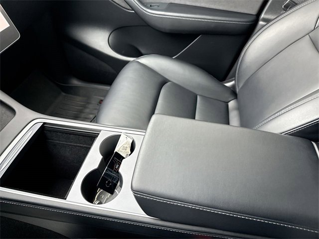 Used 2021 Tesla Model Y Long Range image 21