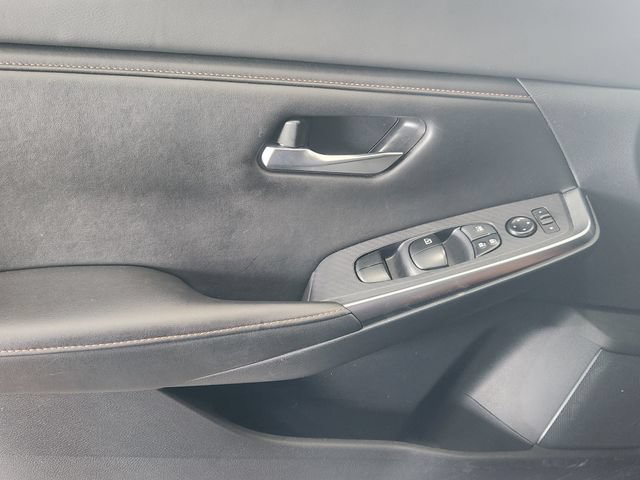 Used 2023 Nissan Sentra SR w/ Trunk Package FWD image 21