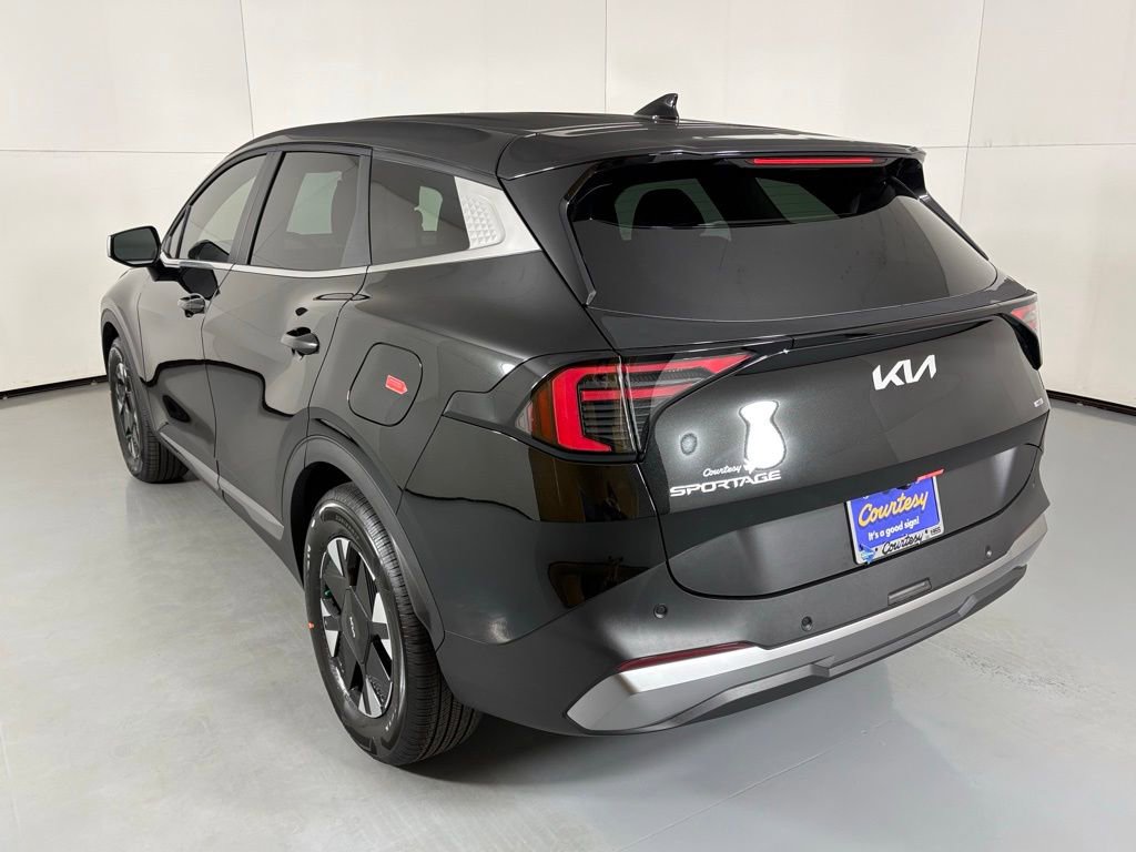 New 2026 Kia Sportage LX image 6