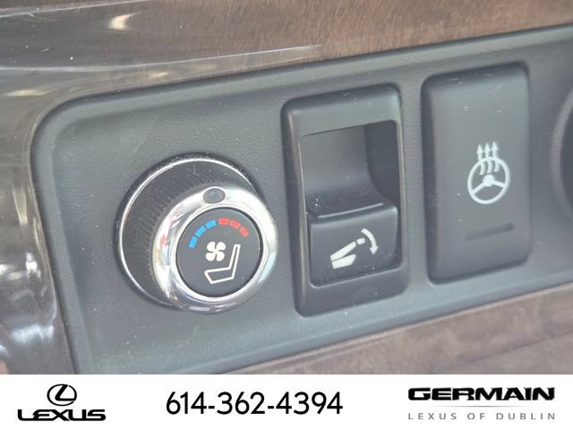 Used 2011 INFINITI QX56 4WD w/ Deluxe Touring Pkg image 15
