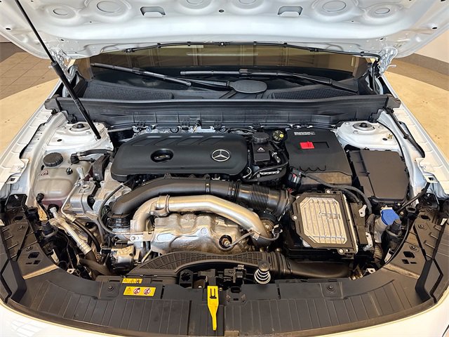 Certified 2025 Mercedes-Benz GLB 250 4MATIC image 31