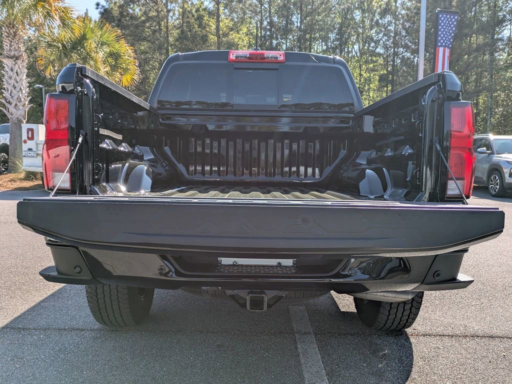 Used 2023 Chevrolet Colorado Z71 w/ Z71 Convenience Package 2 image 13