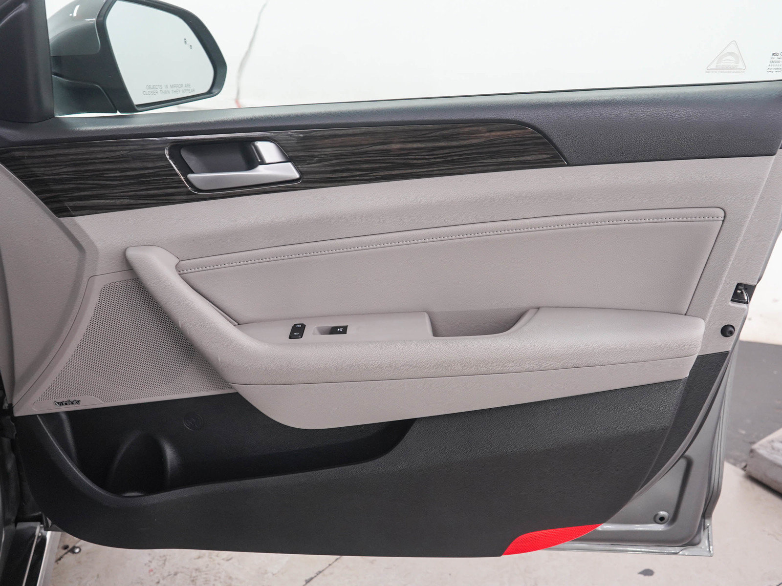 Used 2017 Hyundai Sonata Limited FWD image 9