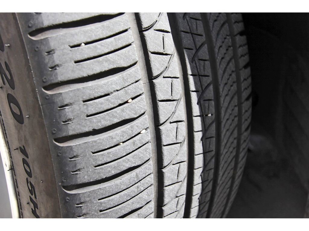 Used 2025 BMW 740i image 31