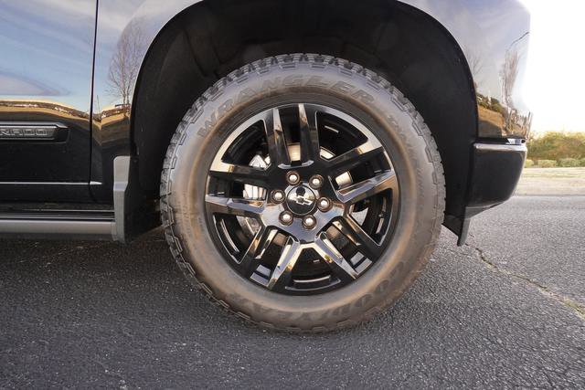 Used 2024 Chevrolet Silverado 1500 High Country w/ Midnight Edition image 38