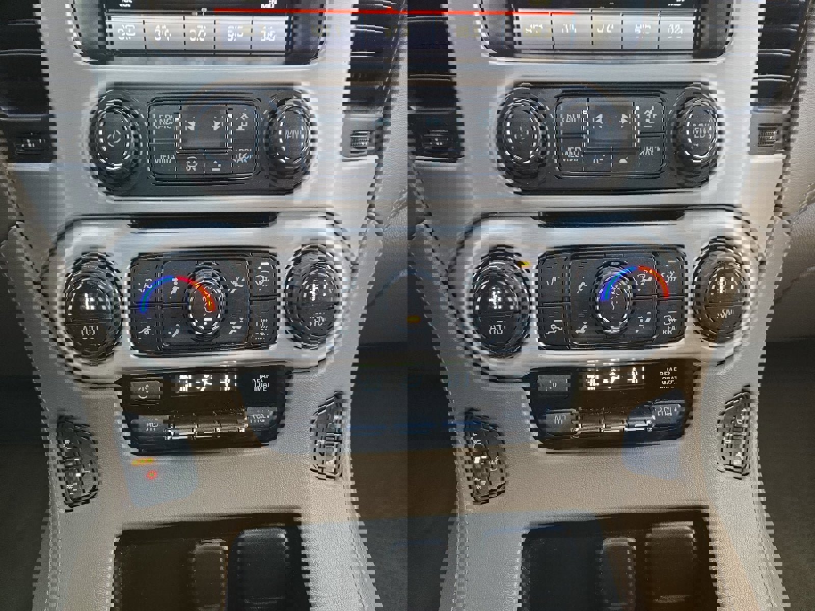 Used 2015 GMC Yukon SLT w/ Open Road Package image 20