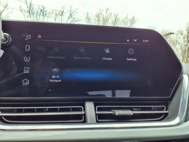 Used 2025 Chevrolet Trax LT image 10