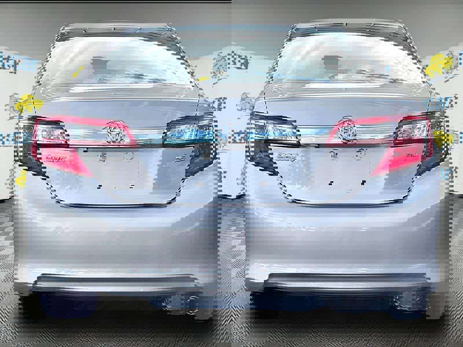 Used 2013 Toyota Camry XLE image 5