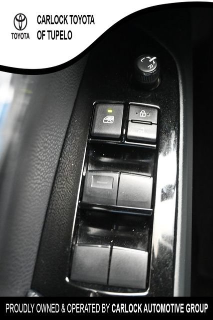 Used 2022 Toyota Prius Prime XLE w/ Protection Package (TMS) FWD image 14