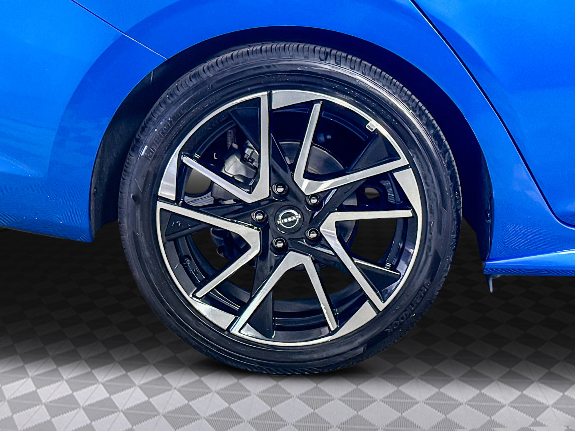 Used 2025 Nissan Sentra SR image 32