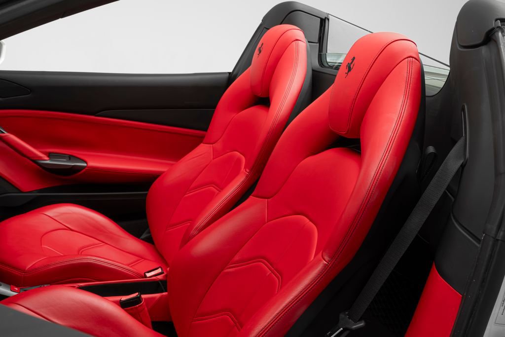 Used 2018 Ferrari 488 Spider Base image 20