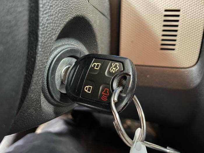 Used 2010 Mercury Mariner 4WD image 45