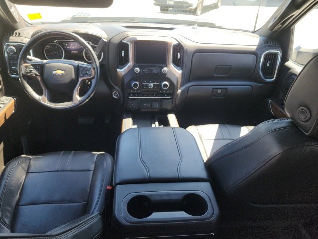 Used 2023 Chevrolet Silverado 3500 High Country w/ Safety Package II image 32