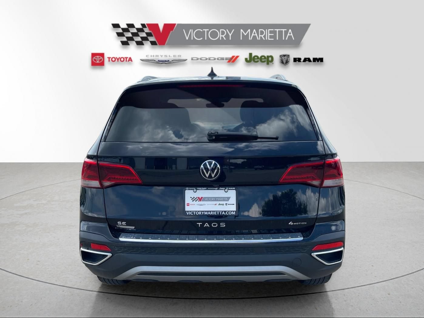 Used 2024 Volkswagen Taos SE AWD/4WD image 4