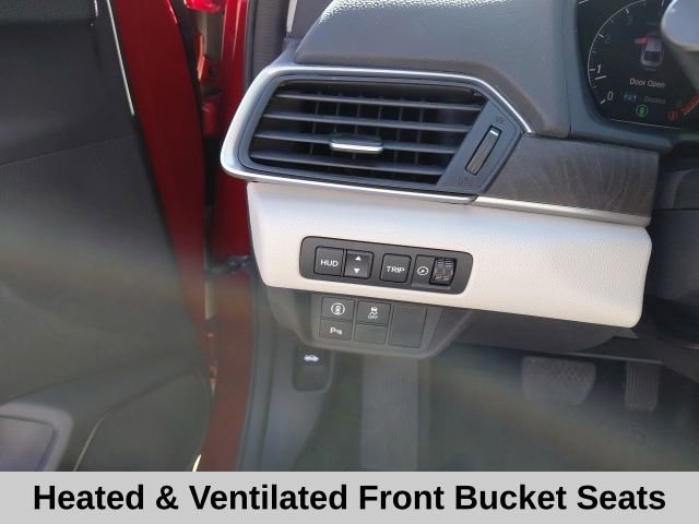 Used 2018 Honda Accord Touring image 14