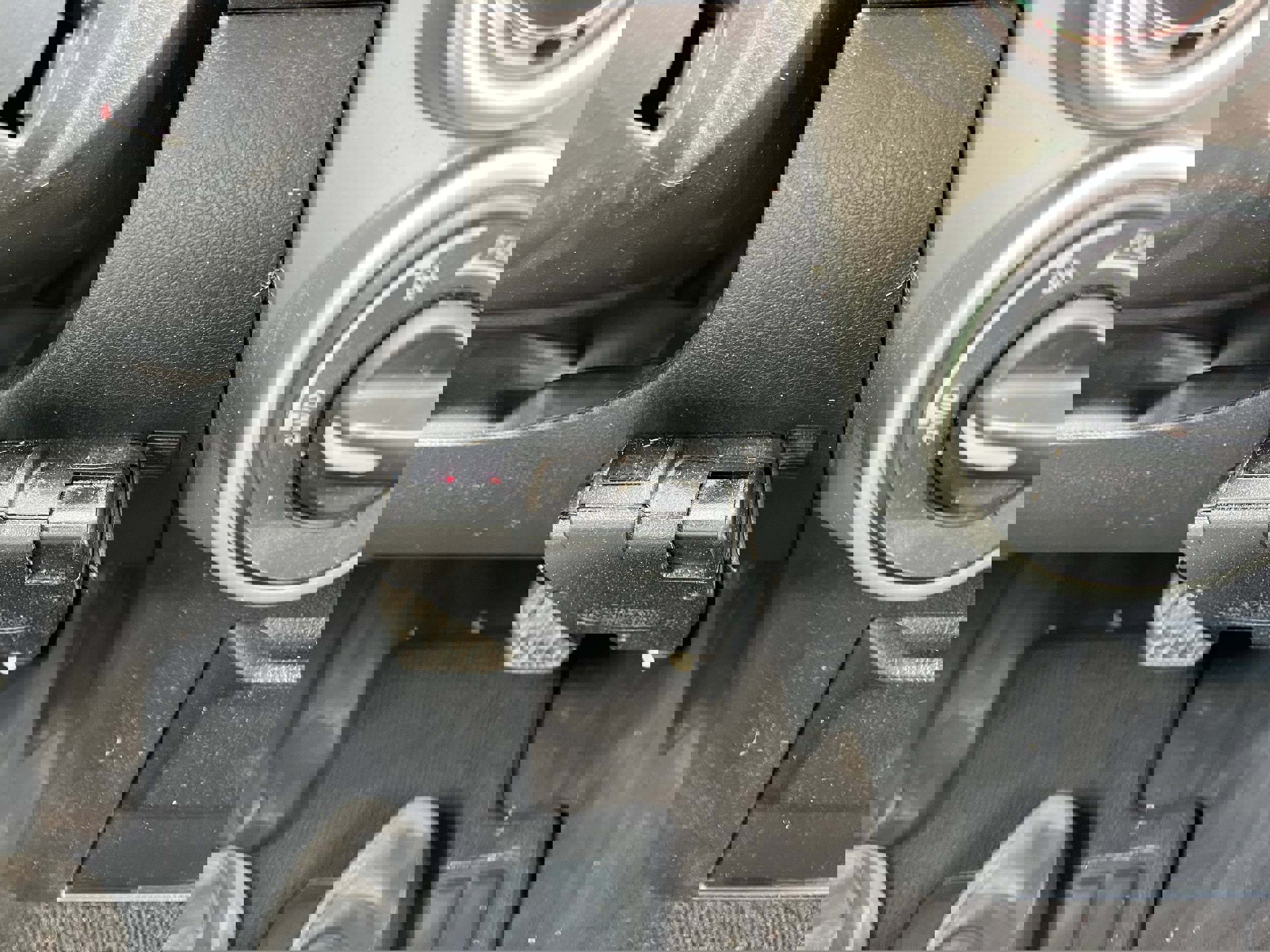 Used 2017 Nissan Titan SV AWD/4WD image 26