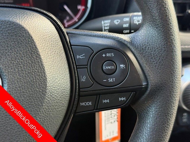 Used 2024 Toyota RAV4 LE image 21