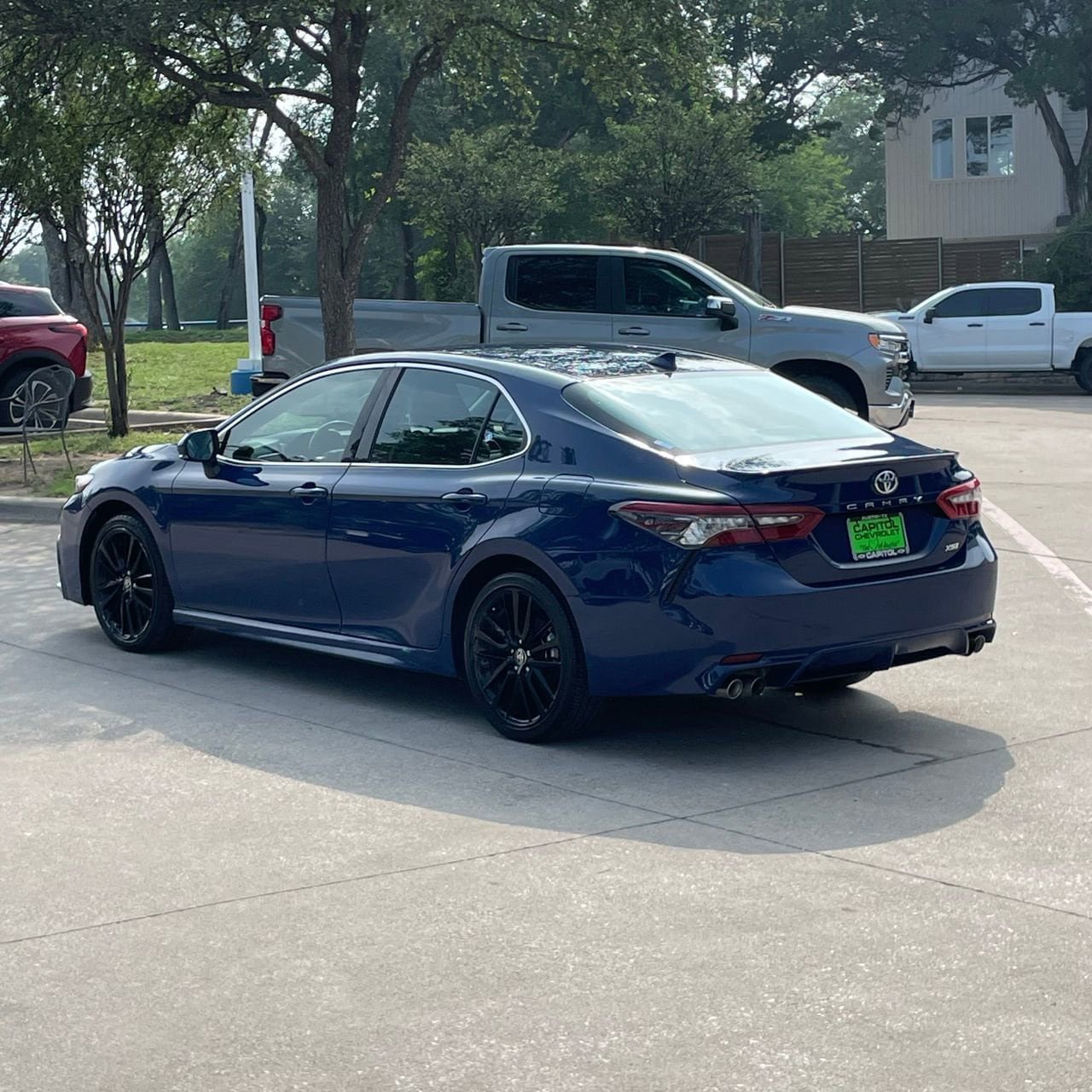 Used 2024 Toyota Camry XSE FWD image 4