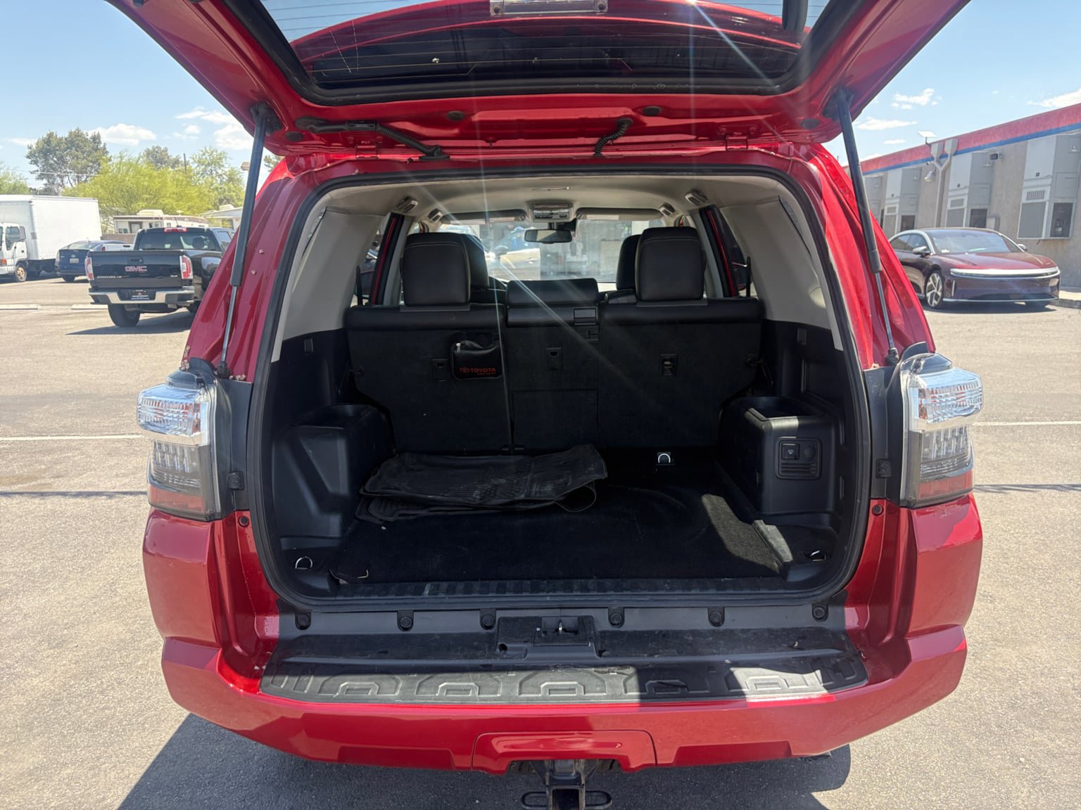 Used 2022 Toyota 4Runner SR5 Premium AWD/4WD image 19