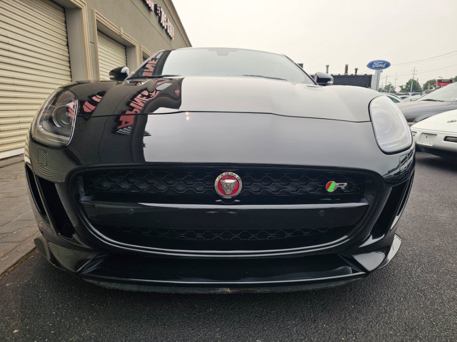 Used 2016 Jaguar F-TYPE R AWD/4WD image 2