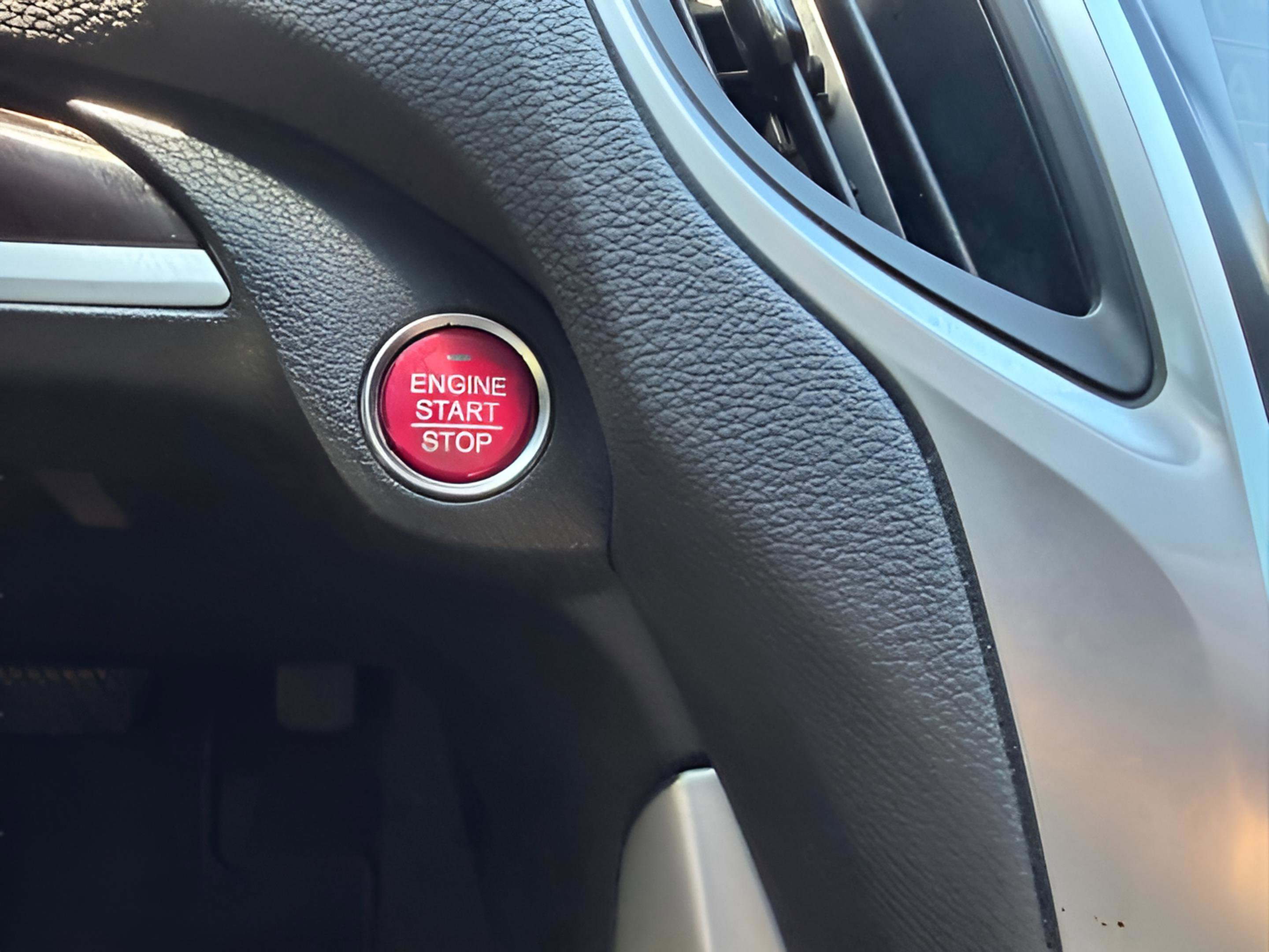 Used 2015 Acura TLX V6 w/ Technology Package FWD image 19