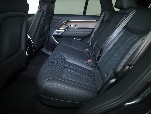Used 2025 Land Rover Range Rover SE AWD/4WD image 27