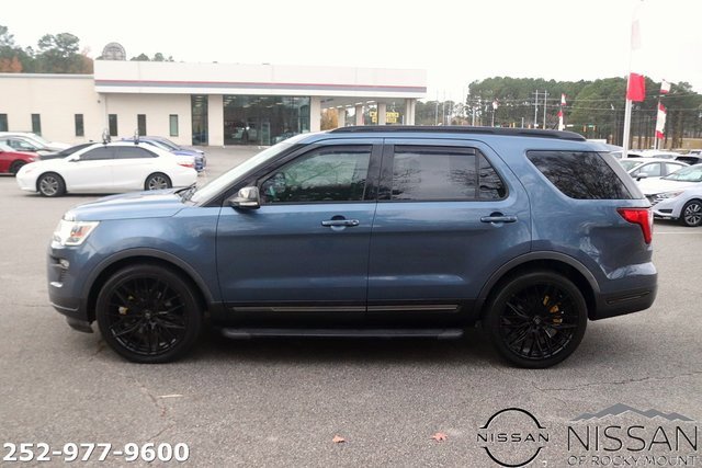 Used 2018 Ford Explorer XLT w/ Equipment Group 202A image 4