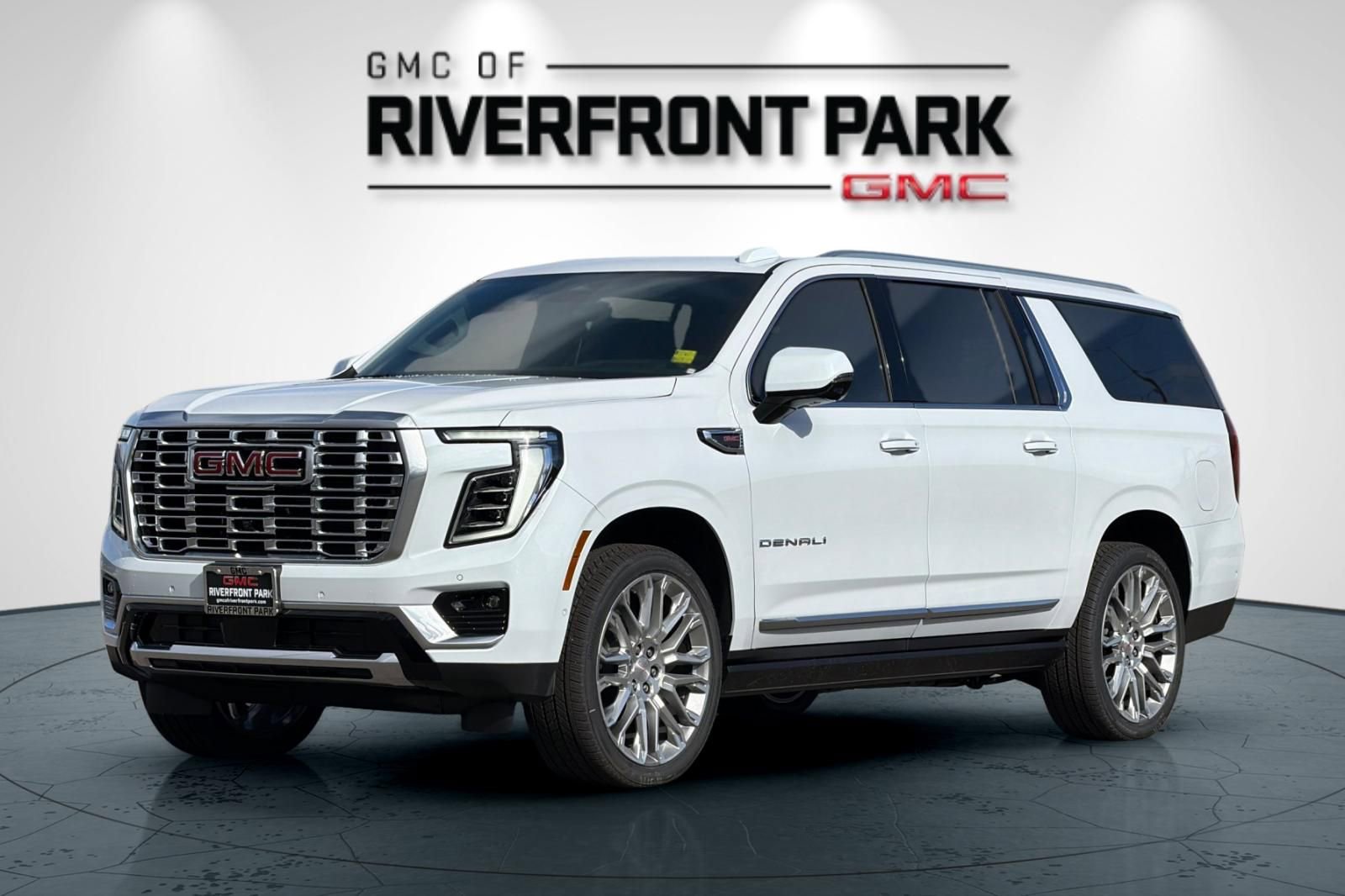 New 2026 GMC Yukon XL Denali w/ Denali Reserve Package image 7