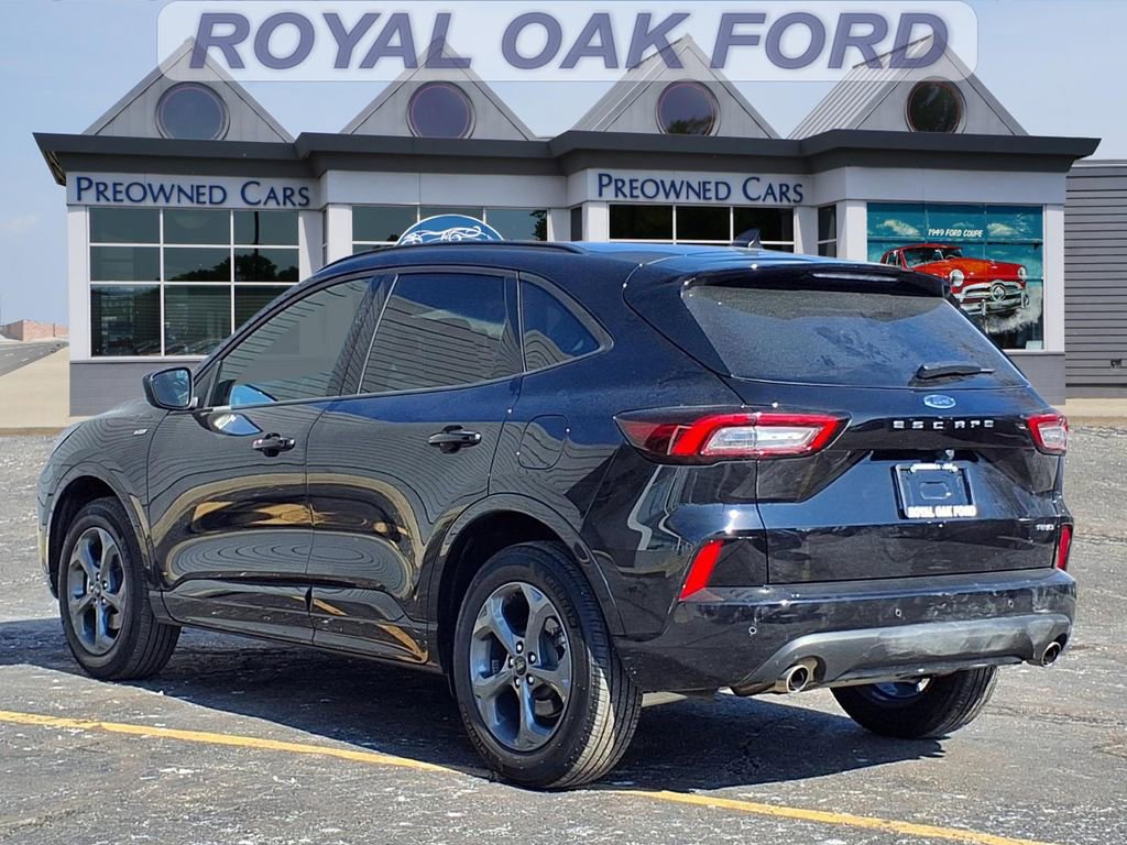 Used 2024 Ford Escape ST-Line w/ Tech Pack #1 image 2