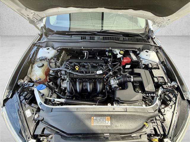 Used 2016 Ford Fusion SE FWD image 16