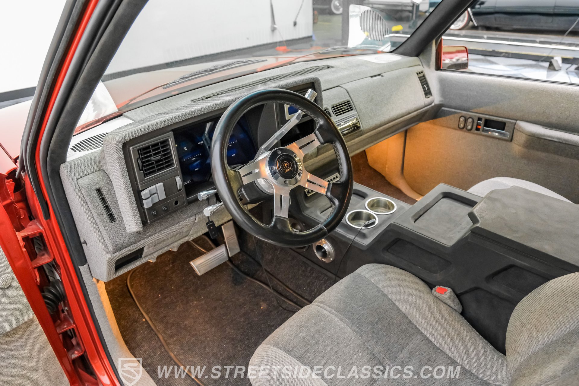 Used 1992 Chevrolet Silverado 1500 2WD Regular Cab image 4